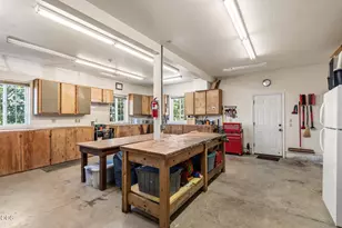 197 Timberlake Dr, Ashland, OR 97520 - Photo 69