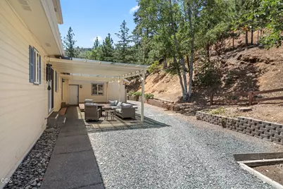 197 Timberlake Drive, Ashland, OR 97520 - Photo 51