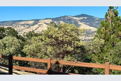 197 Timberlake Drive, Ashland, OR 97520 - Photo 5