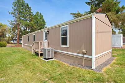 5063 S Highway 97 #27, Redmond, OR 97756 - Photo 23