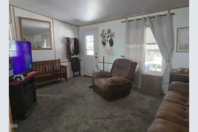 476 S Junction Avenue, Cave Junction, OR 97523 - Photo 5