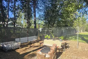 476 S Junction Ave, Cave Junction, OR 97523 - Photo 29