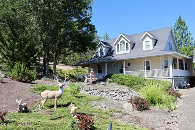 412 Country Court, Shady Cove, OR 97539 - Photo 1