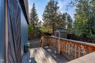 61071 Chuckanut Dr, Bend, OR 97702 - Photo 23