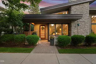 2749 NW Shields Dr, Bend, OR 97703 - Photo 9