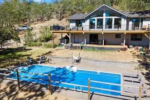 657 Greenleaf Dr, Eagle Point, OR 97524 - Photo 29