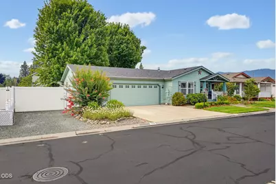 366 Marian Avenue # 39, Central Point, OR 97502 - Photo 35