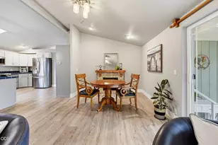 366 Marian Ave, Central Point, OR 97502 - Photo 13