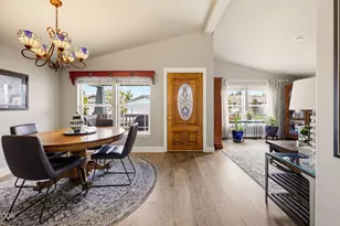 366 Marian Ave, Central Point, OR 97502 - Photo 3
