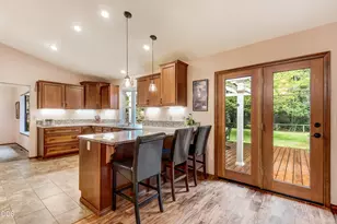 20396 Mission Ridge Ct, Bend, OR 97702 - Photo 9