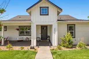 3573 SW 47th St, Redmond, OR 97756 - Photo 5