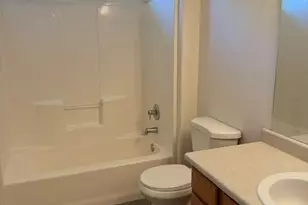1439 SW Kellenbeck Ave, Grants Pass, OR 97527 - Photo 3