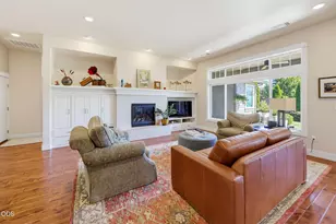 4002 Crystal Springs Dr, Medford, OR 97504 - Photo 5