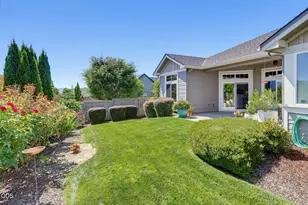 4002 Crystal Springs Dr, Medford, OR 97504 - Photo 35