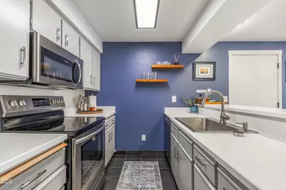 902 NW Ogden Avenue, Bend, OR 97703 - Photo 9