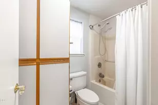 902 NW Ogden Ave, Bend, OR 97703 - Photo 15