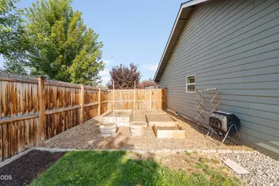 320 NW 33rd Street, Redmond, OR 97756 - Photo 31