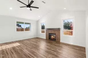 1106 Cascade Loop, Cave Junction, OR 97523 - Photo 13