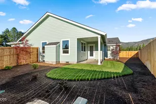 1106 Cascade Loop, Cave Junction, OR 97523 - Photo 27