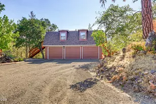 4001 S Fork Little Butte Creek Rd, Eagle Point, OR 97524 - Photo 15