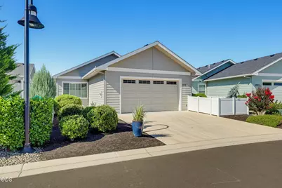 1529 N Haskell Street, Central Point, OR 97502 - Photo 41