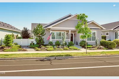 1529 N Haskell Street, Central Point, OR 97502 - Photo 3