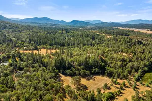 7606 Monument Dr, Grants Pass, OR 97526 - Photo 7