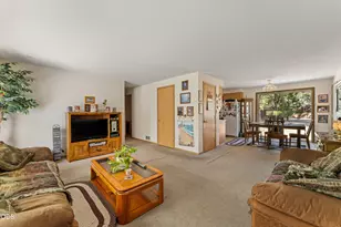 7606 Monument Dr, Grants Pass, OR 97526 - Photo 9