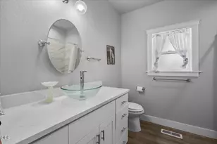 2837 Morning View Dr, Medford, OR 97504 - Photo 19