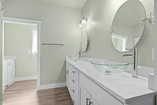 2837 Morning View Dr, Medford, OR 97504 - Photo 17