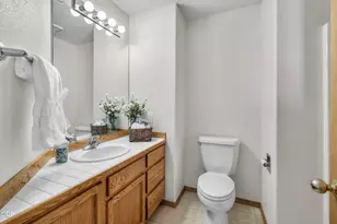 2124 NE Carrie Ln, Bend, OR 97701 - Photo 25