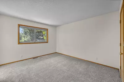 2124 NE Carrie Lane, Bend, OR 97701 - Photo 29