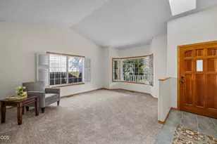 2124 NE Carrie Ln, Bend, OR 97701 - Photo 9