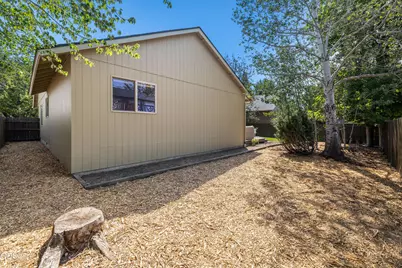 2124 NE Carrie Lane, Bend, OR 97701 - Photo 37