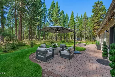 56743 Spring River Loop, Bend, OR 97707 - Photo 3