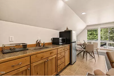 56743 Spring River Loop, Bend, OR 97707 - Photo 23