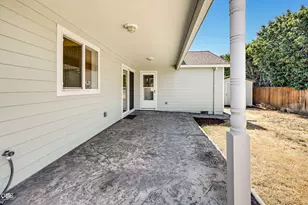 155 Glenwood Dr, Eagle Point, OR 97524 - Photo 29