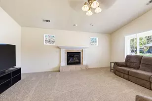 155 Glenwood Dr, Eagle Point, OR 97524 - Photo 7