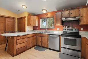 10898 NW Kingwood Dr, Redmond, OR 97756 - Photo 19