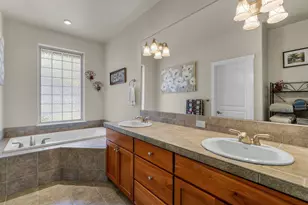 10869 Village Loop, Redmond, OR 97756 - Photo 9