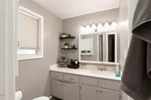 1031 Temple Dr, Central Point, OR 97502 - Photo 15