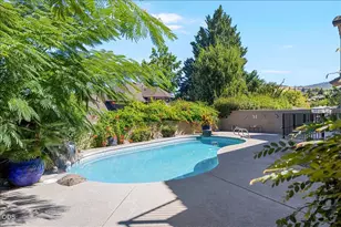3270 Larue Dr, Medford, OR 97504 - Photo 3