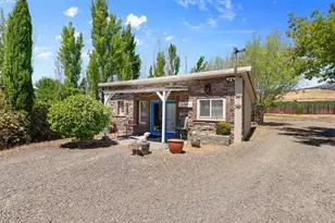 501 Carter Ln, Ashland, OR 97520 - Photo 43