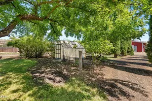 501 Carter Ln, Ashland, OR 97520 - Photo 41