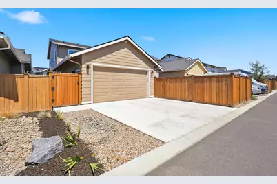 20501 Aberdeen Drive, Bend, OR 97702 - Photo 37