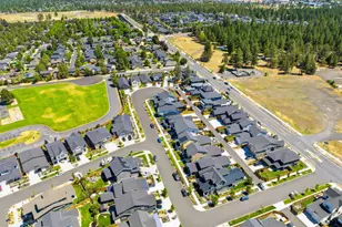 20501 Aberdeen Dr, Bend, OR 97702 - Photo 47