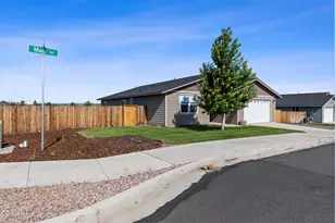 976 SE Maui Ln, Madras, OR 97741 - Photo 5