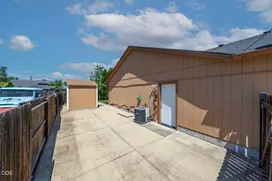 3437 Trent Ave, White City, OR 97503 - Photo 5