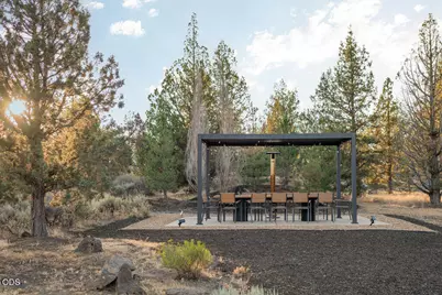 18025 Cascade Estates Drive, Bend, OR 97703 - Photo 35