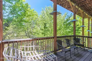 355 Madrone Ridge Dr, Grants Pass, OR 97527 - Photo 5